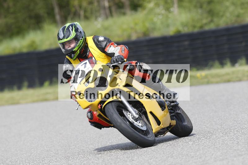 /Archiv-2025/07 19.04.2025 Speer Racing ADR/Instruktorentraining/997